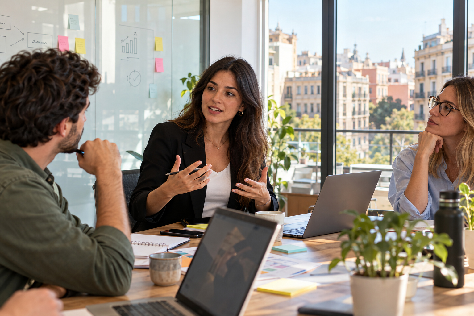 Catalán para el trabajo: expresiones para reuniones y conversaciones profesionales